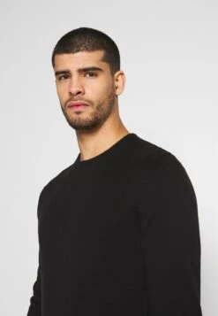 Pier One 2 Pack- Maglione - Black/Bordeaux -Negozio online Pier One Italia 00b8d265bff44759afee68ec05c2e53f scaled