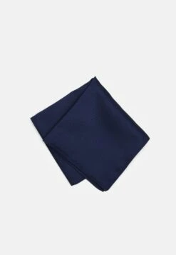 Pier One SetFazzoletti Da Taschino Dark Blue Uomo Completi E Cravatte PI952R03B-K11 -Negozio online Pier One Italia 078f2458f6ed4d949c56dca17dd8061e scaled
