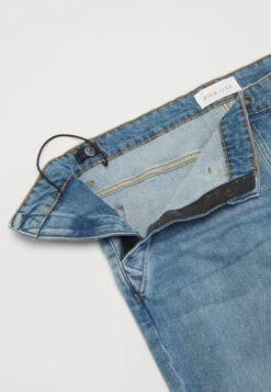 Pier One Jeans A SigarettaBlue Denim Uomo Jeans PI922G04H-K11 -Negozio online Pier One Italia 093dfc8556af4de98ad7c1824a91ee0e scaled