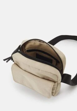 Pier One Unisex - Borsa A Tracolla - Beige -Negozio online Pier One Italia 0a8cbe487a3f46219ecba76fe3fcfaab scaled