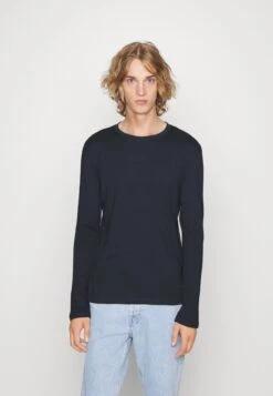 Pier One 5 PackMaglietta A Manica LungaBlack/Dark Blue/Stone Uomo T-shirt E Polo PI922O0RB-Q12 -Negozio online Pier One Italia 0f37e33a1a974952897768d4d9197f69 scaled