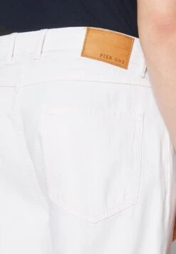 Pier One Jeans Baggy - White -Negozio online Pier One Italia 15774f17eb674fa799cc0b0cc36db0c9 scaled