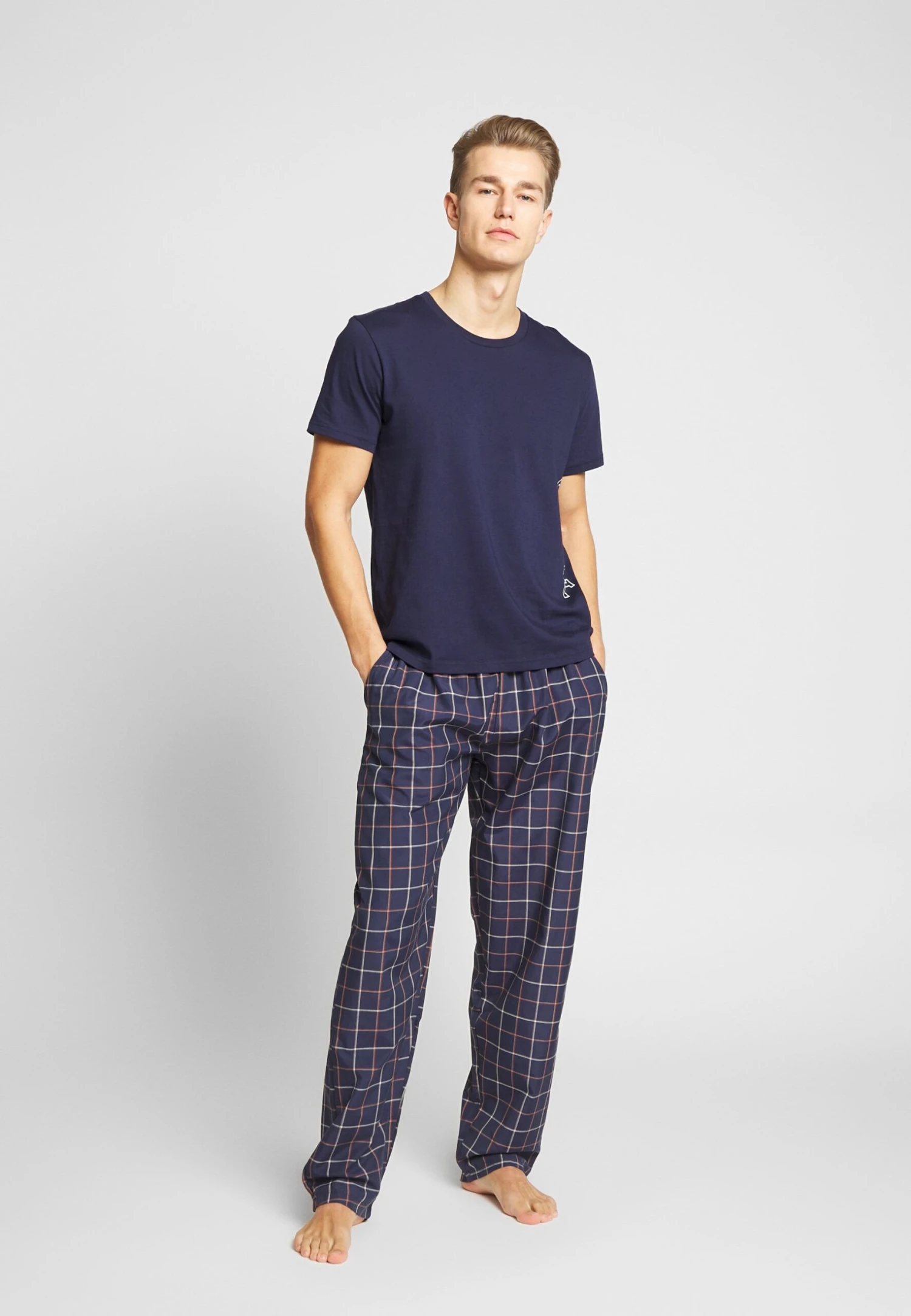 Pier One Pantaloni Del PigiamaDark Blue Uomo Per La Notte PI982L00E-K11 2 Pier One Pantaloni Del PigiamaDark Blue Uomo Per La Notte PI982L00E-K11 - immagine 2