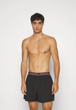 Pier One Boxer- Red/Black