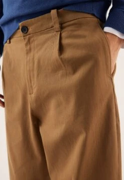 Pier One ChinoBrown Uomo Pantaloni PI922E05F-O11 -Negozio online Pier One Italia 1da2a20c173942ddb69e8515e1872185 scaled