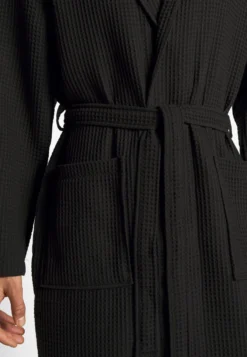 Pier One Accappatoio - Lack 9 Pier One Accappatoio - Lack -Negozio online Pier One Italia 25aab4bcb7dc41eb8bd8e14d06216bbd scaled