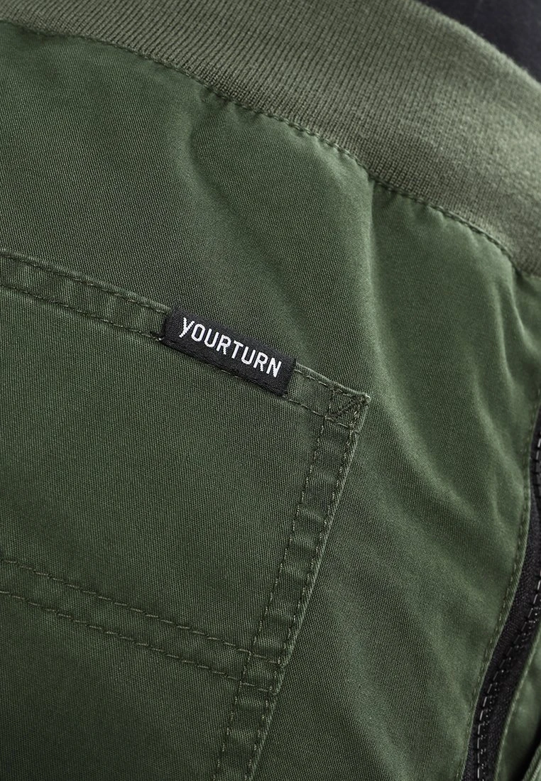 Pier One Pantaloni CargoDark Green Uomo Pantaloni YO122E01M-M11 6 Pier One Pantaloni CargoDark Green Uomo Pantaloni YO122E01M-M11 - immagine 6