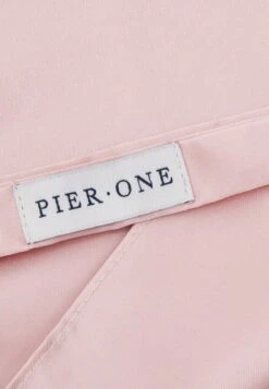 Pier One SetFazzoletti Da TaschinoLight Pink Uomo Cravatte E Accessori PI952R03B-J11 9 Pier One SetFazzoletti Da TaschinoLight Pink Uomo Cravatte E Accessori PI952R03B-J11 -Negozio online Pier One Italia 268ebc1e9769420e99795eb718433b54 scaled
