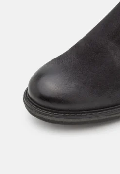 Pier One LeatherStivalettiBlack Uomo Stivaletti/Stivali PI912K0C5-Q11 -Negozio online Pier One Italia 2a26955f699848169fbdad6b181a43f2 scaled