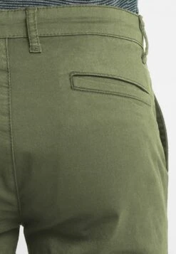 Pier One ChinoDark Green Uomo Pantaloni PI922EA0O-M11 -Negozio online Pier One Italia 2c7f94b4933945ce953fdf69487b75eb