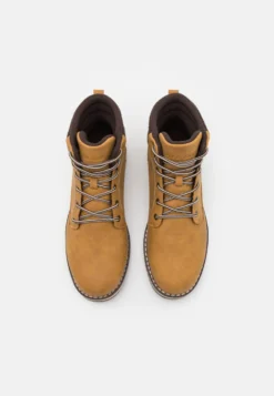 Pier One Stivaletti StringatiCamel Uomo Stivaletti/Stivali PI912K0B7-B11 -Negozio online Pier One Italia 2f13ca0fee184b9991aaf1563a55402c scaled