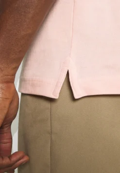 Pier One 3 Pack - Polo - White/Light Blue/Pink 15 Pier One 3 Pack - Polo - White/Light Blue/Pink -Negozio online Pier One Italia 2fbd27dd0bdf43b7a6db779faca105fe scaled