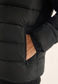 Pier One Giacca Da Mezza StagioneBlack Uomo Giacche PI922T04U-Q11 -Negozio online Pier One Italia 34f9a317d703405daf75eaca9884a3a2 scaled