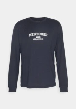 Pier One Maglia Del PigiamaDark Blue Uomo Per La Notte PI982N00D-K11 -Negozio online Pier One Italia 38d7644dfe6c4f50b3ff8904c4574c80 scaled