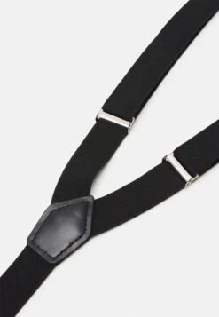 Pier One Set Altri AccessoriBlack Uomo Completi E Cravatte PI952R037-Q11 9 Pier One Set Altri AccessoriBlack Uomo Completi E Cravatte PI952R037-Q11 -Negozio online Pier One Italia 3d258e88ab4b4d06873f3d180d516e06 scaled