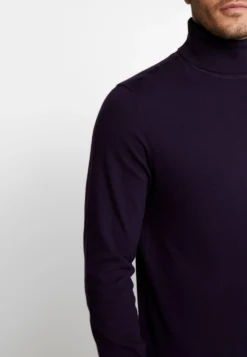 Pier One MaglioneDark Purple Uomo Maglieria PI922Q01E-I11 -Negozio online Pier One Italia 3d34ff6461fa45d897698865b4e52c29 scaled