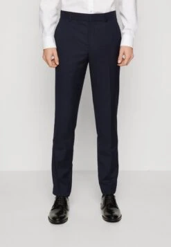 Pier One CompletoDark Blue Uomo Completi E Cravatte PI922A02G-K12 -Negozio online Pier One Italia 3d8394e6d4ee4d7a8393d520bf3b3868 scaled