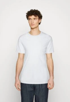 Pier One 5 PackT-Shirt BasicWhite/Off-White/Light Grey/Beige/Black Uomo T-shirt E Polo PI922O0GY-A14 -Negozio online Pier One Italia 4056b30b5189444882c695ca4007c80d scaled