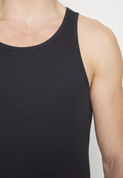 Pier One 5 PackMaglietta IntimaBlack Uomo Intimo PI982Q00D-Q12 -Negozio online Pier One Italia 407bc49eb8484b319b0969d5dcb61464 scaled