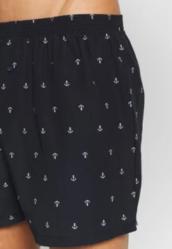 Pier One 3 PackBoxer Dark Blue Uomo Intimo PI982O05F-K11 -Negozio online Pier One Italia 413ef5c40f3a44f9a84bdac4dc93afad scaled