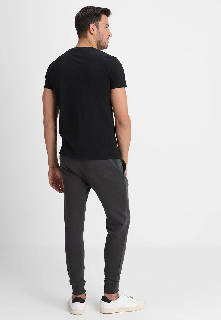 Pier One Pantaloni SportiviDark Grey Uomo Pantaloni PI922E020-C11 3 Pier One Pantaloni SportiviDark Grey Uomo Pantaloni PI922E020-C11 - immagine 3