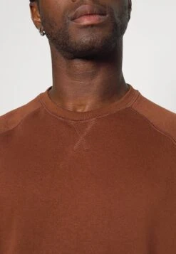 Pier One 2 PackFelpaLight Brown/Black Uomo Maglieria E Felpe PI922S055-O11 -Negozio online Pier One Italia 43815bc354384ee7b281872f609e0c41 scaled