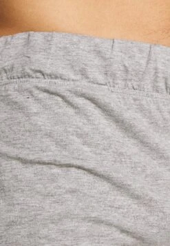 Pier One PigiamaMottled Grey Uomo Per La Notte PI982M033-C11 -Negozio online Pier One Italia 450469cf38374fdab0e7ebfda785d586 scaled