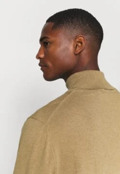 Pier One MaglioneCamel Uomo Maglieria PI922Q01E-B11 11 Pier One MaglioneCamel Uomo Maglieria PI922Q01E-B11 -Negozio online Pier One Italia 47ca594b791a4226a1d5b7dd2bdb62ae scaled