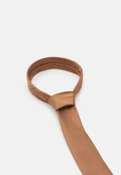 Pier One Set - Fazzoletti Da Taschino - Brown 13 Pier One Set - Fazzoletti Da Taschino - Brown -Negozio online Pier One Italia 47e24fb2ec594c03992baccd33929276 scaled