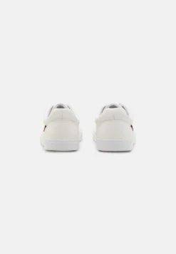 Pier One UnisexSneakers BasseWhite Uomo Sneaker PI915O01Q-A11 -Negozio online Pier One Italia 4875ff60289d451696f32d2c44634d4c scaled