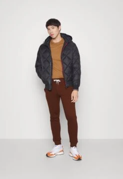 Pier One 2 PackPantaloni SportiviDark Brown/Black Uomo Pantaloni Sportivi E Joggers PI922E03K-O11