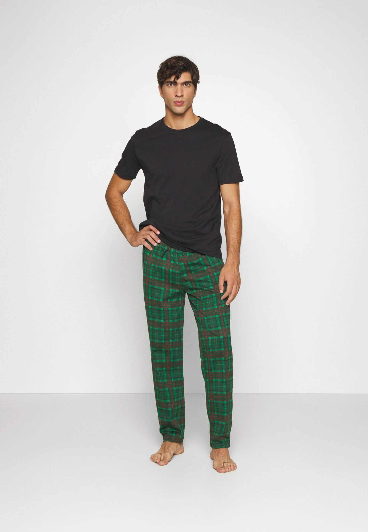 Pier One Single - Pigiama - Black/Green 2 Pier One Single - Pigiama - Black/Green - immagine 2