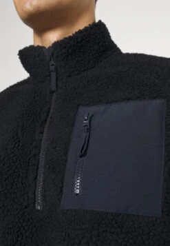 Pier One Felpa In PileDark Blue Uomo Maglieria E Felpe PI922S0CK-K11 -Negozio online Pier One Italia 5d9bb57b367b492885a4cc2a7516f013 scaled