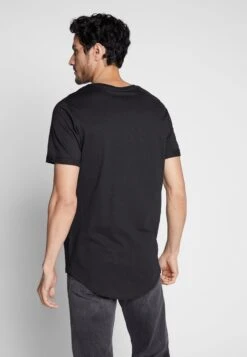 Pier One T-Shirt BasicBlack Uomo T-shirt E Polo PI922O0KD-Q11 -Negozio online Pier One Italia 6002de18f55848468f240bbaa143b56d scaled
