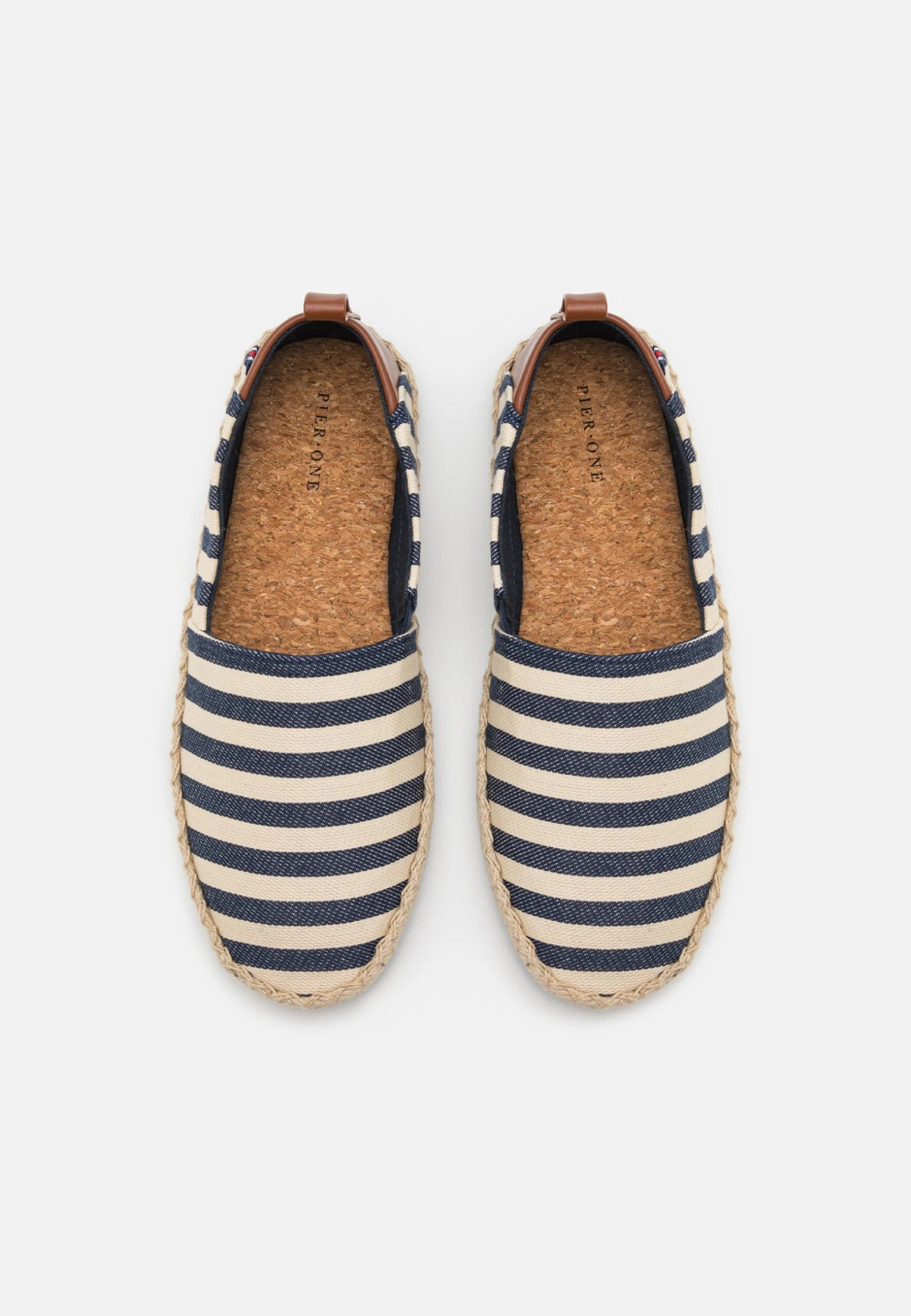 Pier One UnisexEspadrillasDark Blue/White Uomo Scarpe Basse PI915C00F-K11 4 Pier One UnisexEspadrillasDark Blue/White Uomo Scarpe Basse PI915C00F-K11 - immagine 4