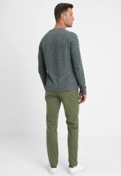 Pier One ChinoDark Green Uomo Pantaloni PI922EA0O-M11 -Negozio online Pier One Italia 68ea94008079472785ad83ae6cb4e18a