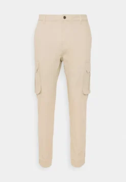 Pier One Cuffed Skinny Trouser Pantaloni CargoTan Uomo Pantaloni YO122E01H-B13 -Negozio online Pier One Italia 6cb40ff269ac4b5da48d78c12afd37ab scaled