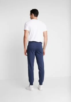 Pier One Pantaloni SportiviMottled Dark Blue Uomo Pantaloni PI922E03I-K11 -Negozio online Pier One Italia 6f5dfd40adb749249bcddae601e5b80e scaled