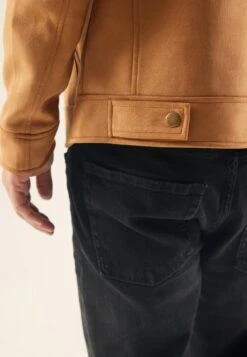 Pier One Giacca In SimilpelleCognac Uomo Giacche PI922T04S-O11 -Negozio online Pier One Italia 716be35dea0b429cb094bcf67192fa53 scaled