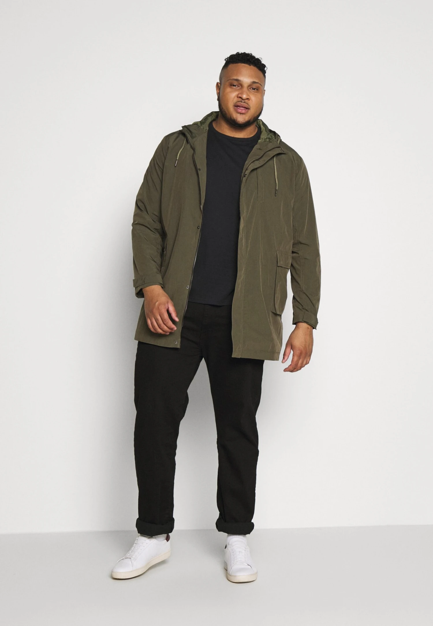 Pier One T-Shirt Con StampaBlack Uomo T-shirt E Polo PI922O0KE-Q11 2 Pier One T-Shirt Con StampaBlack Uomo T-shirt E Polo PI922O0KE-Q11 - immagine 2