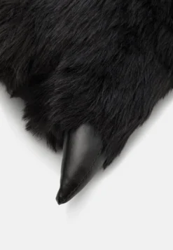 Pier One Pantofole - Black 11 Pier One Pantofole - Black -Negozio online Pier One Italia 796914552fcb4fcaac1e33068a36c27f scaled