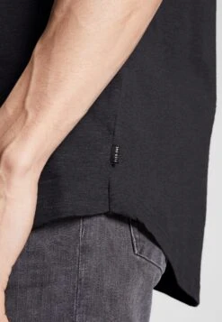 Pier One T-Shirt BasicBlack Uomo T-shirt E Polo PI922O0KD-Q11 -Negozio online Pier One Italia 7a5a85eb54da478ca91edef0d380e1c9 scaled