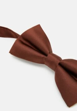 Pier One PapillonCognac Uomo Completi E Cravatte PI952R02V-O11 -Negozio online Pier One Italia 7c3bc3f994664adf8b04f7179feae852 scaled