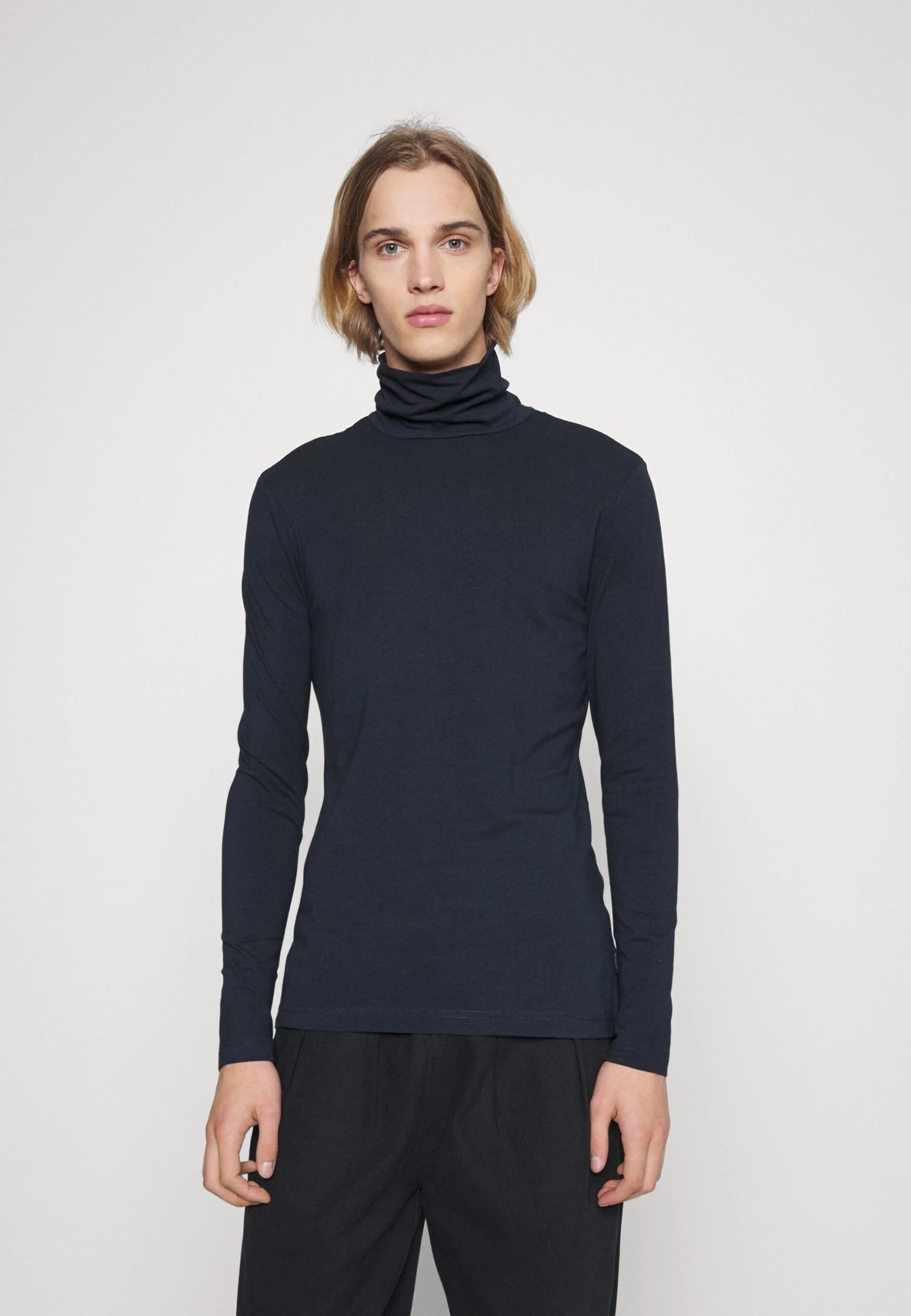 Pier One 2 PackMaglietta A Manica LungaBordeaux/Dark Blue Uomo T-shirt E Polo PI922O0KR-G11 4 Pier One 2 PackMaglietta A Manica LungaBordeaux/Dark Blue Uomo T-shirt E Polo PI922O0KR-G11 - immagine 4