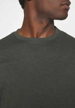 Pier One Pigiama - Black/Khaki -Negozio online Pier One Italia 8a5272d08a1247d6ba842d412e30baf3 scaled