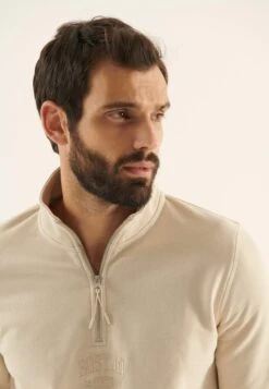 Pier One FelpaBeige Uomo Maglieria E Felpe PI922S0HL-B11 -Negozio online Pier One Italia 8ccb3ee1b44642beab7aae22d6be56b7 scaled