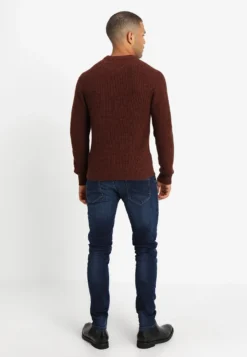 Pier One MaglioneMottled Brown Uomo Maglieria PI922Q035-O11 -Negozio online Pier One Italia 8cd282adc76c4ac7a917889657ae8ee6