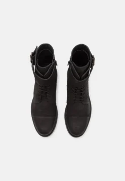 Pier One LeatherStivaletti StringatiBlack Uomo Stivaletti/Stivali PI912K0C0-Q11 -Negozio online Pier One Italia 949de6cc0f1947938c9e0e4a84edc5c2 scaled