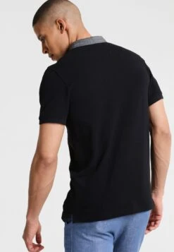 Pier One PoloBlack Uomo T-shirt E Polo PI922PA09-Q11 -Negozio online Pier One Italia 9609f263966e4f46b41b859794e6e991