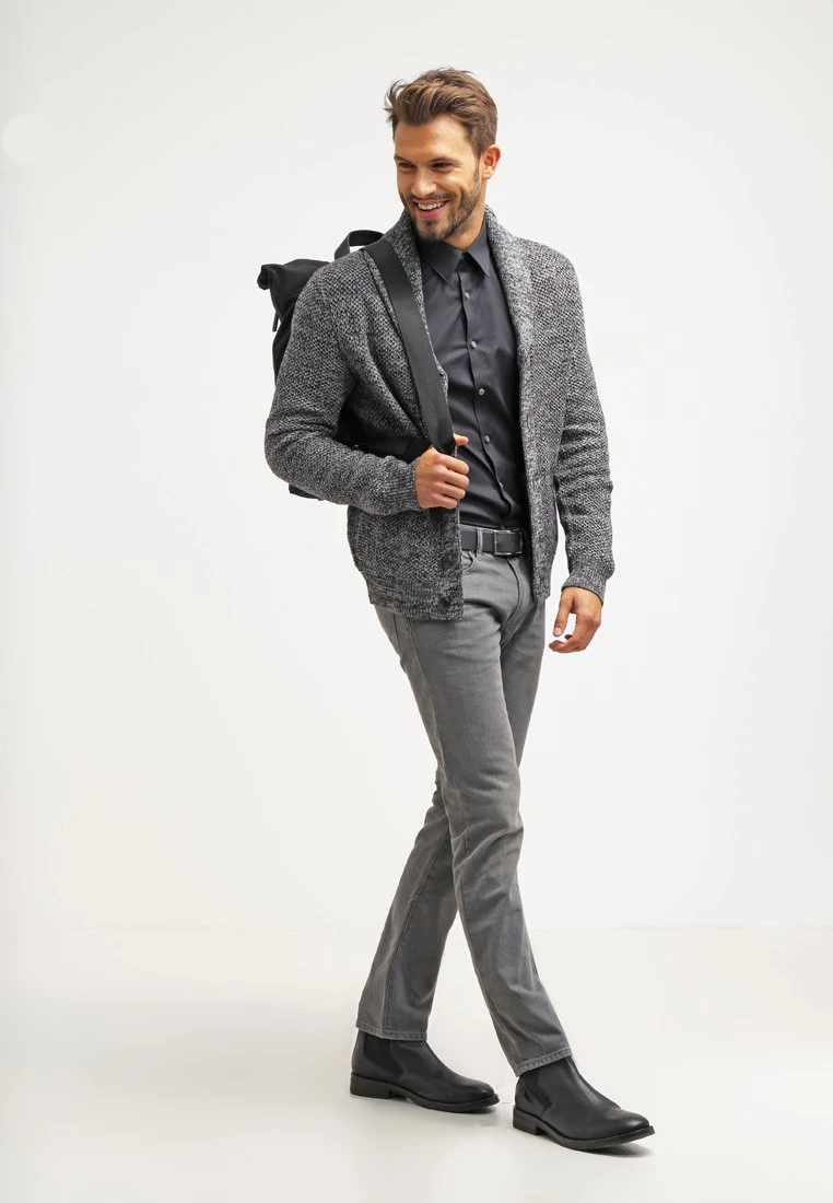 Pier One CardiganDark Grey Melange Uomo Maglieria PI922QA0C-C11 2 Pier One CardiganDark Grey Melange Uomo Maglieria PI922QA0C-C11 - immagine 2